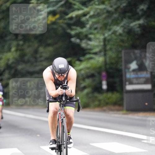 14.09.2025 - Stadtparktriathlon Michael Burmester http://msf.ph/oto/8907565 14.09.2025 09:20:24 Radfahren 301, 326, 345, 359, 363, 370, 371, 373, 419, 445, 469, 506 meine-sportfotos.de