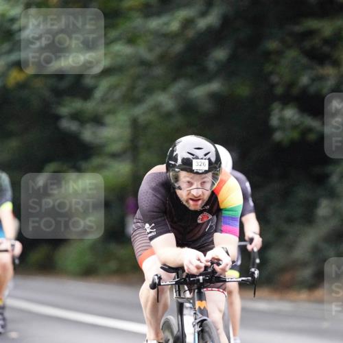 14.09.2025 - Stadtparktriathlon Michael Burmester http://msf.ph/oto/8907583 14.09.2025 09:20:30 Radfahren 301, 318, 326, 340, 345, 346, 347, 359, 363, 370, 371, 373, 381, 389, 419, 445 meine-sportfotos.de