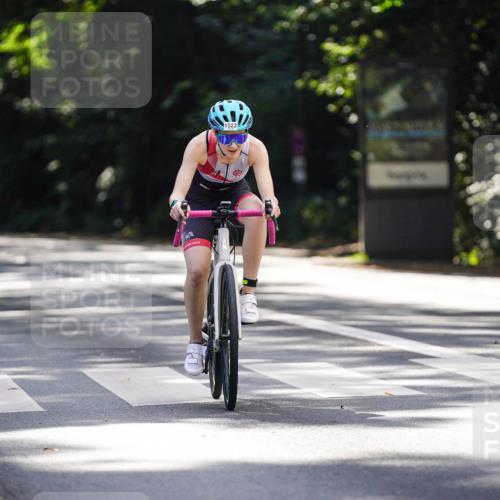 14.09.2025 - Stadtparktriathlon Michael Burmester http://msf.ph/oto/8907584 14.09.2025 13:42:42 Radfahren 1522 meine-sportfotos.de