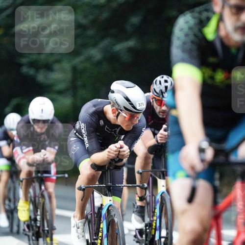 14.09.2025 - Stadtparktriathlon Michael Burmester http://msf.ph/oto/8907589 14.09.2025 09:20:32 Radfahren 301, 318, 326, 340, 345, 346, 347, 359, 363, 370, 371, 373, 377, 381, 389, 445, 448 meine-sportfotos.de