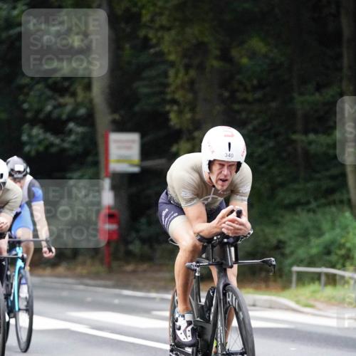 14.09.2025 - Stadtparktriathlon Michael Burmester http://msf.ph/oto/8907599 14.09.2025 09:20:34 Radfahren 301, 318, 326, 340, 345, 346, 347, 359, 363, 370, 373, 377, 381, 386, 389, 448 meine-sportfotos.de