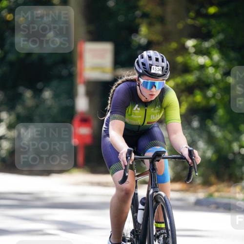 14.09.2025 - Stadtparktriathlon Michael Burmester http://msf.ph/oto/8907614 14.09.2025 13:43:42 Radfahren 1474, 1527, 1529, 1536, 1547, 1553 meine-sportfotos.de