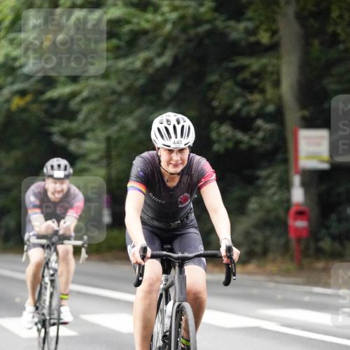 14.09.2025 - Stadtparktriathlon Michael Burmester http://msf.ph/oto/8907619 14.09.2025 09:20:41 Radfahren 327, 346, 377, 386, 448 meine-sportfotos.de
