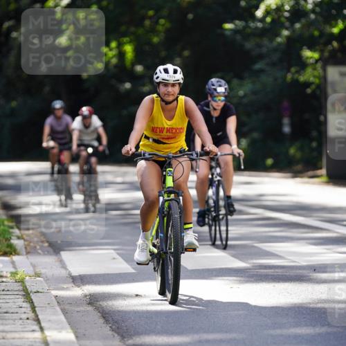 14.09.2025 - Stadtparktriathlon Michael Burmester http://msf.ph/oto/8907620 14.09.2025 13:43:44 Radfahren 1474, 1527, 1529, 1536, 1547, 1553 meine-sportfotos.de