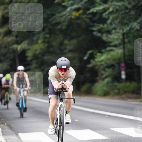 14.09.2025 - Stadtparktriathlon Michael Burmester http://msf.ph/oto/8907637 14.09.2025 09:21:04 Radfahren 342, 380, 401, 404, 473, 500 meine-sportfotos.de