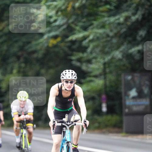 14.09.2025 - Stadtparktriathlon Michael Burmester http://msf.ph/oto/8907648 14.09.2025 09:21:07 Radfahren 339, 342, 380, 401, 404, 473, 500 meine-sportfotos.de