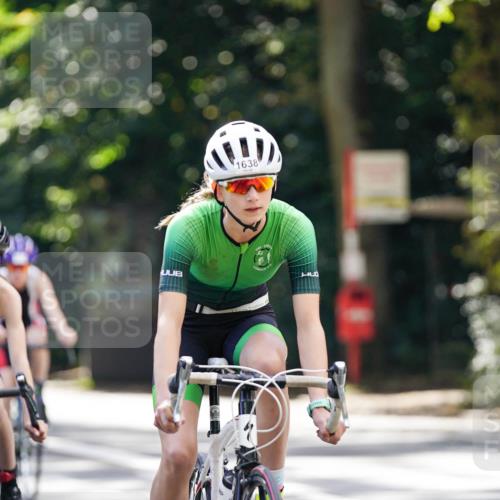 14.09.2025 - Stadtparktriathlon Michael Burmester http://msf.ph/oto/8907655 14.09.2025 13:44:32 Radfahren 1630, 1637, 1638, 1639, 1646, 1647, 1661, 1673, 1677 meine-sportfotos.de
