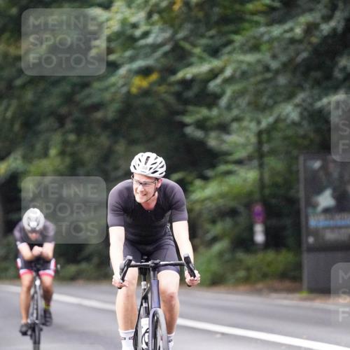 14.09.2025 - Stadtparktriathlon Michael Burmester http://msf.ph/oto/8907656 14.09.2025 09:21:09 Radfahren 339, 342, 380, 401, 404, 473, 500 meine-sportfotos.de