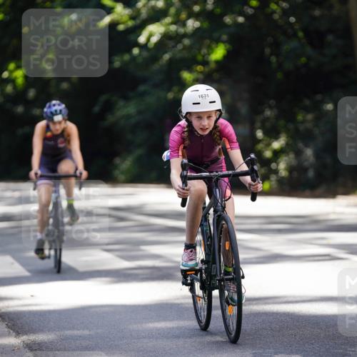 14.09.2025 - Stadtparktriathlon Michael Burmester http://msf.ph/oto/8907703 14.09.2025 13:44:56 Radfahren 1627, 1631, 1644, 1648, 1656, 1662, 1663, 1671, 1679, 1691 meine-sportfotos.de