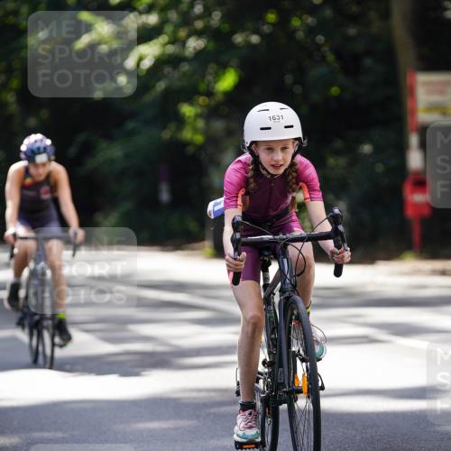14.09.2025 - Stadtparktriathlon Michael Burmester http://msf.ph/oto/8907707 14.09.2025 13:44:56 Radfahren 1627, 1631, 1644, 1648, 1656, 1662, 1663, 1671, 1679, 1691 meine-sportfotos.de
