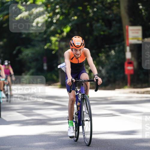 14.09.2025 - Stadtparktriathlon Michael Burmester http://msf.ph/oto/8907714 14.09.2025 13:44:59 Radfahren 1627, 1631, 1644, 1648, 1662, 1663, 1671, 1679, 1691 meine-sportfotos.de