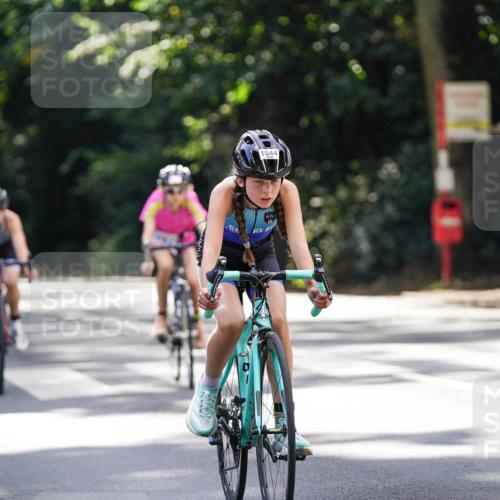 14.09.2025 - Stadtparktriathlon Michael Burmester http://msf.ph/oto/8907718 14.09.2025 13:45:01 Radfahren 1627, 1631, 1644, 1648, 1662, 1663, 1671, 1679, 1691 meine-sportfotos.de