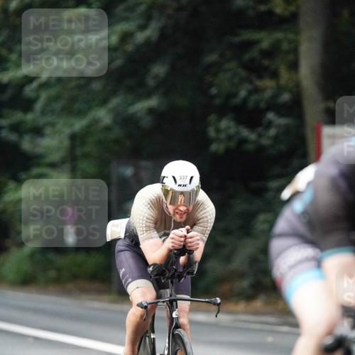 14.09.2025 - Stadtparktriathlon Michael Burmester http://msf.ph/oto/8907723 14.09.2025 09:21:50 Radfahren 337, 354, 357, 430, 458, 504 meine-sportfotos.de