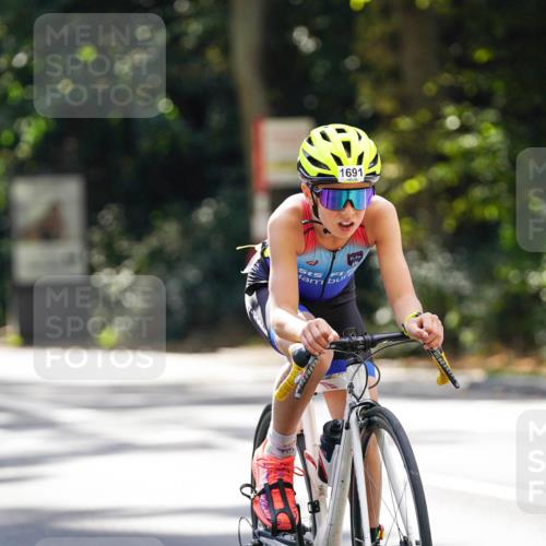 14.09.2025 - Stadtparktriathlon Michael Burmester http://msf.ph/oto/8907731 14.09.2025 13:45:03 Radfahren 1644, 1648, 1663, 1671, 1679, 1691 meine-sportfotos.de
