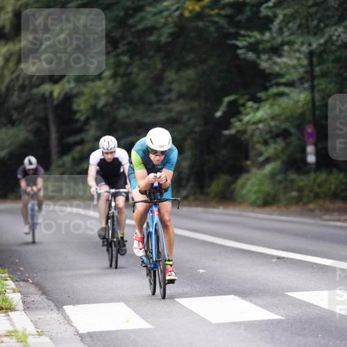 14.09.2025 - Stadtparktriathlon Michael Burmester http://msf.ph/oto/8907735 14.09.2025 09:21:56 Radfahren 354, 357, 430, 451, 458 meine-sportfotos.de