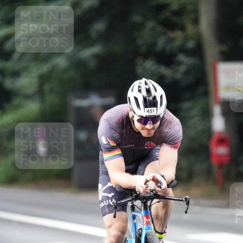 14.09.2025 - Stadtparktriathlon Michael Burmester http://msf.ph/oto/8907749 14.09.2025 09:22:01 Radfahren 354, 357, 410, 451 meine-sportfotos.de