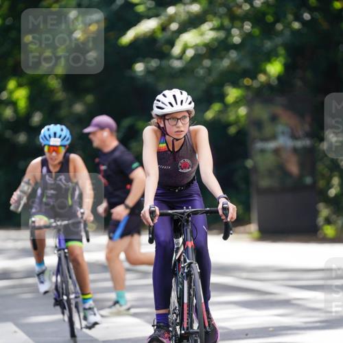 14.09.2025 - Stadtparktriathlon Michael Burmester http://msf.ph/oto/8907756 14.09.2025 13:45:17 Radfahren 1623, 1640, 1649, 1653, 1686 meine-sportfotos.de