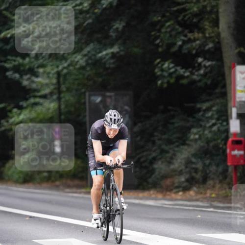 14.09.2025 - Stadtparktriathlon Michael Burmester http://msf.ph/oto/8907766 14.09.2025 09:22:16 Radfahren 311, 348, 361, 392, 398, 413, 414, 432, 487 meine-sportfotos.de
