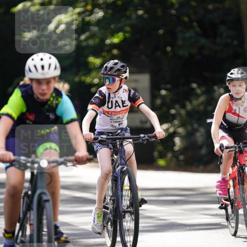 14.09.2025 - Stadtparktriathlon Michael Burmester http://msf.ph/oto/8907782 14.09.2025 13:45:30 Radfahren 1625, 1632, 1634, 1641, 1643, 1645, 1680, 1688 meine-sportfotos.de