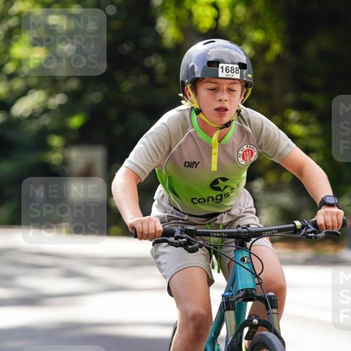 14.09.2025 - Stadtparktriathlon Michael Burmester http://msf.ph/oto/8907788 14.09.2025 13:45:32 Radfahren 1624, 1625, 1628, 1632, 1634, 1641, 1643, 1645, 1680, 1683, 1688 meine-sportfotos.de