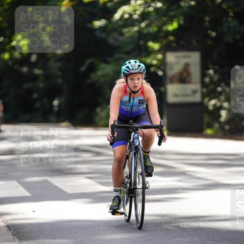 14.09.2025 - Stadtparktriathlon Michael Burmester http://msf.ph/oto/8907793 14.09.2025 13:45:34 Radfahren 1624, 1625, 1628, 1632, 1641, 1680, 1683, 1688 meine-sportfotos.de