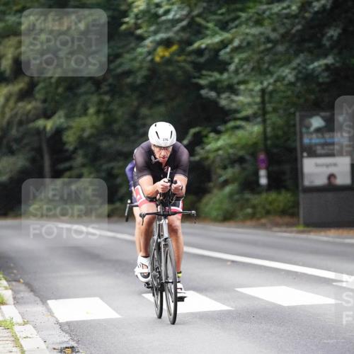 14.09.2025 - Stadtparktriathlon Michael Burmester http://msf.ph/oto/8907820 14.09.2025 09:22:35 Radfahren 376, 418, 435, 437, 466 meine-sportfotos.de