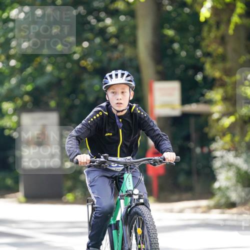 14.09.2025 - Stadtparktriathlon Michael Burmester http://msf.ph/oto/8907839 14.09.2025 13:46:02 Radfahren 1549, 1572, 1635, 1654, 1660, 1674 meine-sportfotos.de