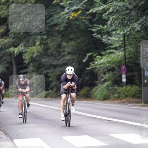 14.09.2025 - Stadtparktriathlon Michael Burmester http://msf.ph/oto/8907840 14.09.2025 09:22:58 Radfahren 303, 336, 462, 478 meine-sportfotos.de