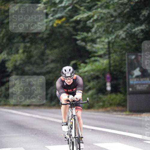 14.09.2025 - Stadtparktriathlon Michael Burmester http://msf.ph/oto/8907849 14.09.2025 09:22:59 Radfahren 303, 336, 460, 462, 478 meine-sportfotos.de