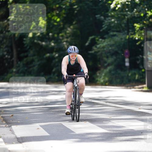 14.09.2025 - Stadtparktriathlon Michael Burmester http://msf.ph/oto/8907870 14.09.2025 13:47:32 Radfahren 1429, 1542 meine-sportfotos.de