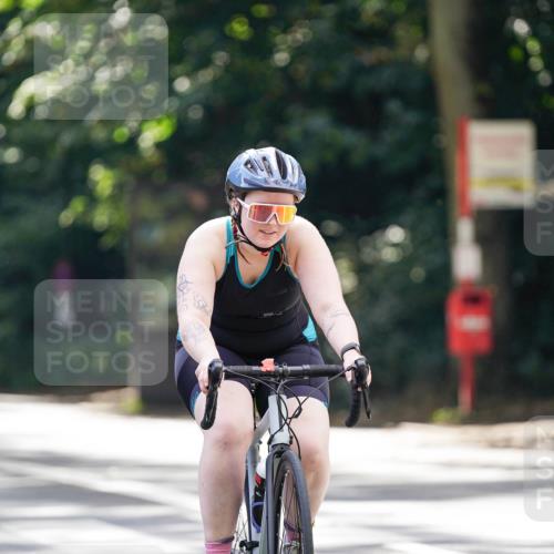 14.09.2025 - Stadtparktriathlon Michael Burmester http://msf.ph/oto/8907874 14.09.2025 13:47:34 Radfahren 1429, 1542 meine-sportfotos.de