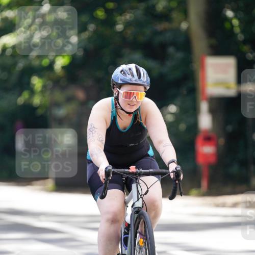14.09.2025 - Stadtparktriathlon Michael Burmester http://msf.ph/oto/8907876 14.09.2025 13:47:34 Radfahren 1429, 1542 meine-sportfotos.de