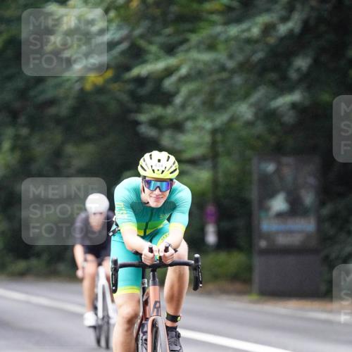 14.09.2025 - Stadtparktriathlon Michael Burmester http://msf.ph/oto/8907883 14.09.2025 09:23:11 Radfahren 312, 402, 408, 416, 434, 446, 460, 484, 501 meine-sportfotos.de