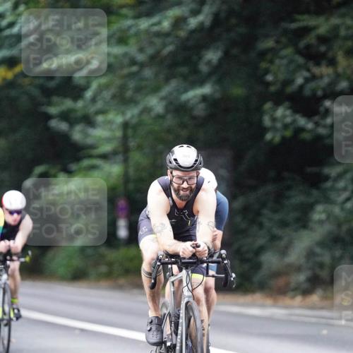14.09.2025 - Stadtparktriathlon Michael Burmester http://msf.ph/oto/8907918 14.09.2025 09:23:29 Radfahren 313, 319, 325, 360, 369, 436, 463 meine-sportfotos.de
