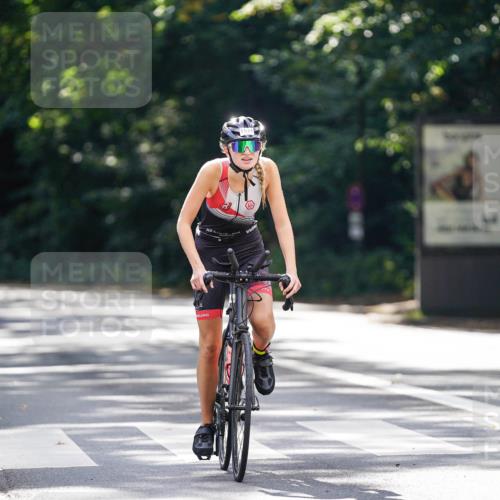 14.09.2025 - Stadtparktriathlon Michael Burmester http://msf.ph/oto/8907925 14.09.2025 13:50:11 Radfahren 1531 meine-sportfotos.de