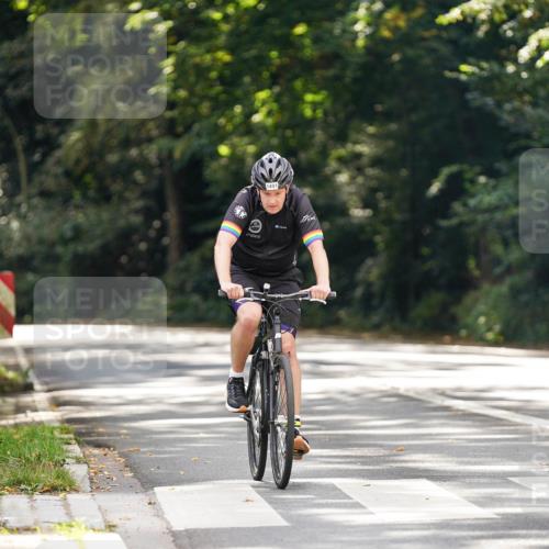 14.09.2025 - Stadtparktriathlon Michael Burmester http://msf.ph/oto/8907931 14.09.2025 13:50:30 Radfahren 1491 meine-sportfotos.de