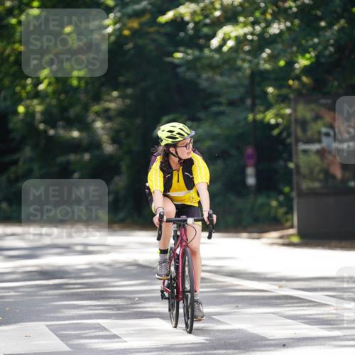 14.09.2025 - Stadtparktriathlon Michael Burmester http://msf.ph/oto/8907934 14.09.2025 13:50:55 Radfahren 1535 meine-sportfotos.de