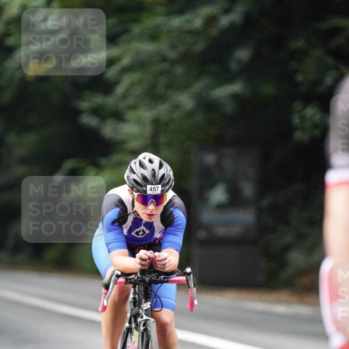 14.09.2025 - Stadtparktriathlon Michael Burmester http://msf.ph/oto/8907938 14.09.2025 09:23:40 Radfahren 350, 399, 457, 488 meine-sportfotos.de