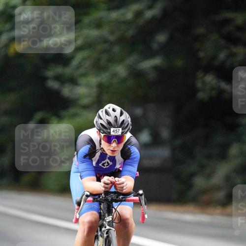 14.09.2025 - Stadtparktriathlon Michael Burmester http://msf.ph/oto/8907940 14.09.2025 09:23:40 Radfahren 350, 399, 457, 488 meine-sportfotos.de