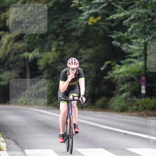 14.09.2025 - Stadtparktriathlon Michael Burmester http://msf.ph/oto/8907946 14.09.2025 09:23:43 Radfahren 350, 399, 457, 488 meine-sportfotos.de