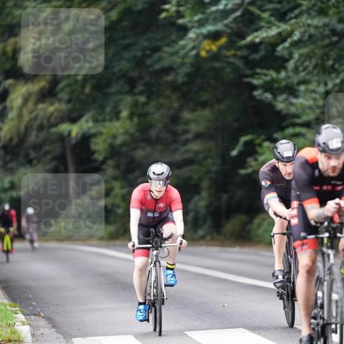14.09.2025 - Stadtparktriathlon Michael Burmester http://msf.ph/oto/8907974 14.09.2025 09:24:30 Radfahren 317, 378, 465, 476 meine-sportfotos.de