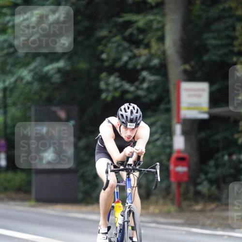 14.09.2025 - Stadtparktriathlon Michael Burmester http://msf.ph/oto/8907988 14.09.2025 09:24:40 Radfahren 321, 378, 405 meine-sportfotos.de