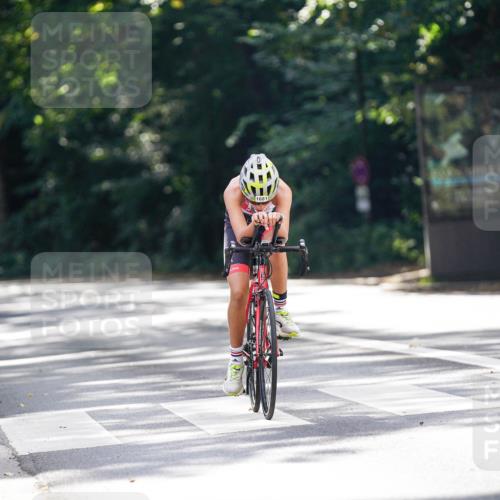 14.09.2025 - Stadtparktriathlon Michael Burmester http://msf.ph/oto/8907999 14.09.2025 13:52:26 Radfahren 1681 meine-sportfotos.de