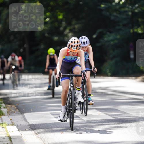 14.09.2025 - Stadtparktriathlon Michael Burmester http://msf.ph/oto/8908008 14.09.2025 13:52:34 Radfahren 1534, 1553, 1650, 1661, 1662, 1663 meine-sportfotos.de