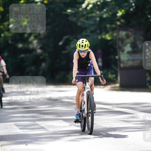 14.09.2025 - Stadtparktriathlon Michael Burmester http://msf.ph/oto/8908012 14.09.2025 13:52:36 Radfahren 1534, 1553, 1650, 1661, 1662, 1663 meine-sportfotos.de