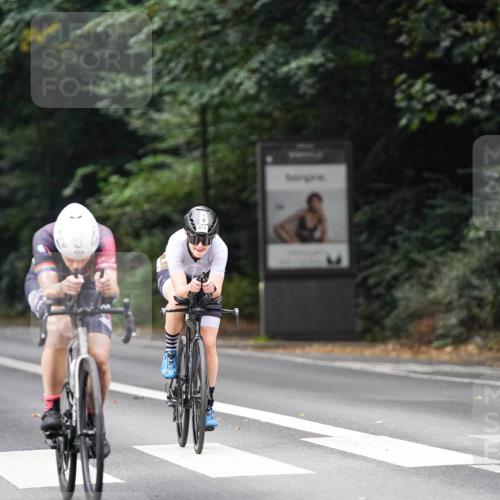 14.09.2025 - Stadtparktriathlon Michael Burmester http://msf.ph/oto/8908083 14.09.2025 09:25:57 Radfahren 454, 455, 471 meine-sportfotos.de