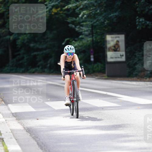 14.09.2025 - Stadtparktriathlon Michael Burmester http://msf.ph/oto/8908084 14.09.2025 13:53:52 Radfahren 1645 meine-sportfotos.de