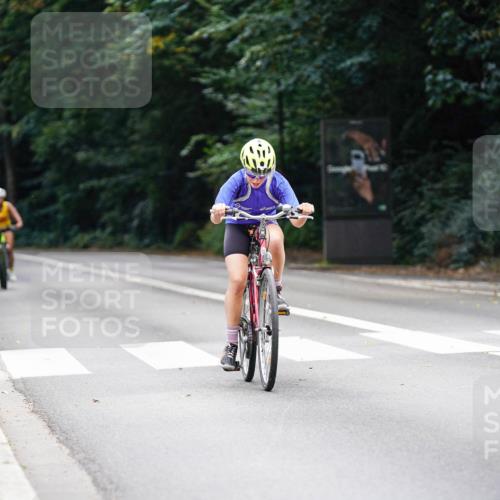 14.09.2025 - Stadtparktriathlon Michael Burmester http://msf.ph/oto/8908100 14.09.2025 13:54:07 Radfahren 1529, 1622, 1641 meine-sportfotos.de