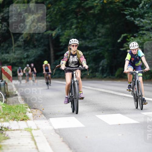 14.09.2025 - Stadtparktriathlon Michael Burmester http://msf.ph/oto/8908116 14.09.2025 13:54:19 Radfahren 1422, 1529, 1625, 1628 meine-sportfotos.de