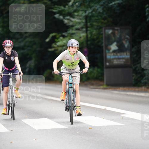 14.09.2025 - Stadtparktriathlon Michael Burmester http://msf.ph/oto/8908131 14.09.2025 13:54:28 Radfahren 1422, 1624, 1628, 1683, 1688 meine-sportfotos.de